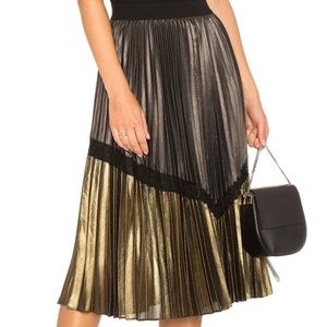 BCBGMaxAzria Pleated Metallic and Lace 'Toni' Skirt Size S